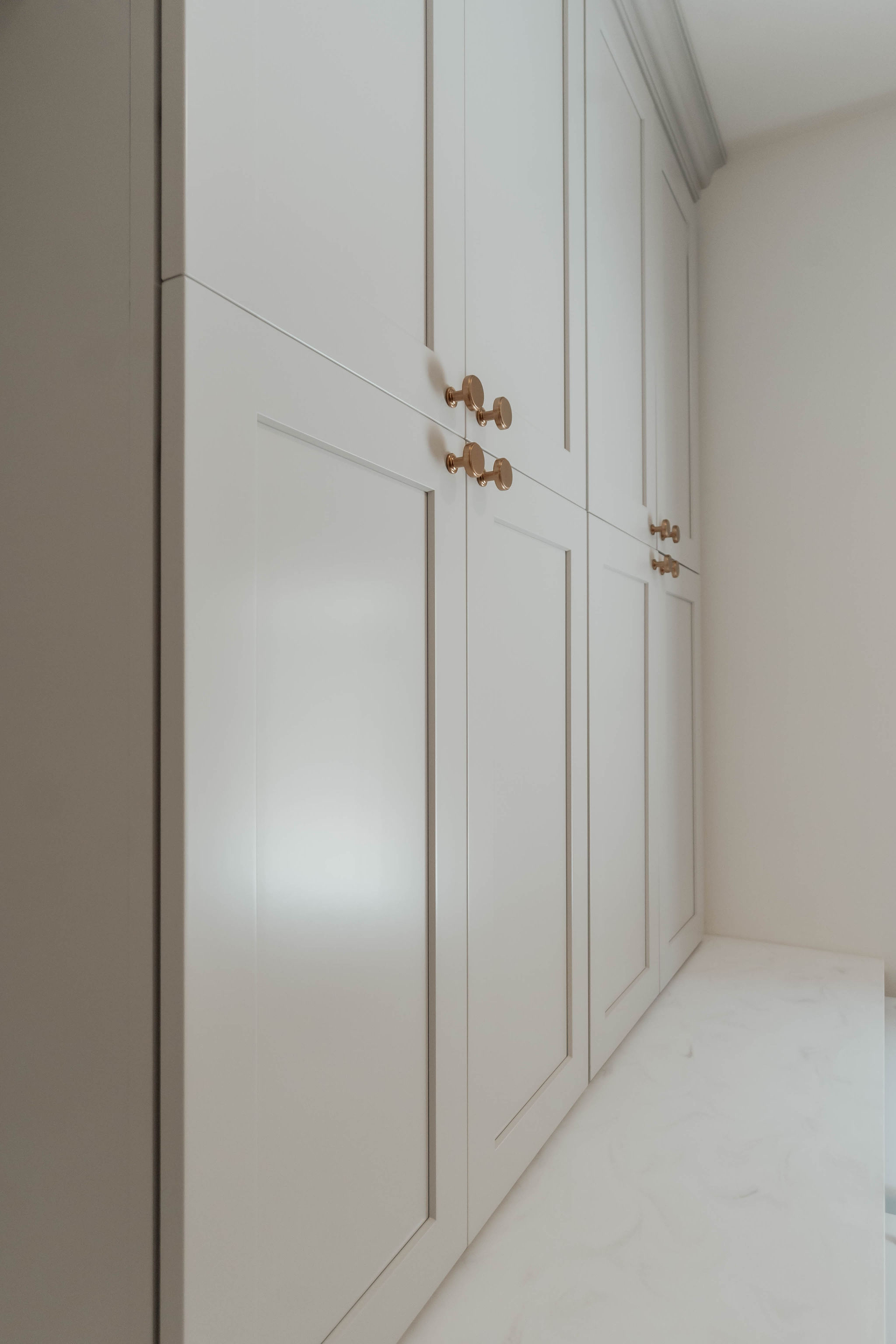 Classic Closet Design - Image 9