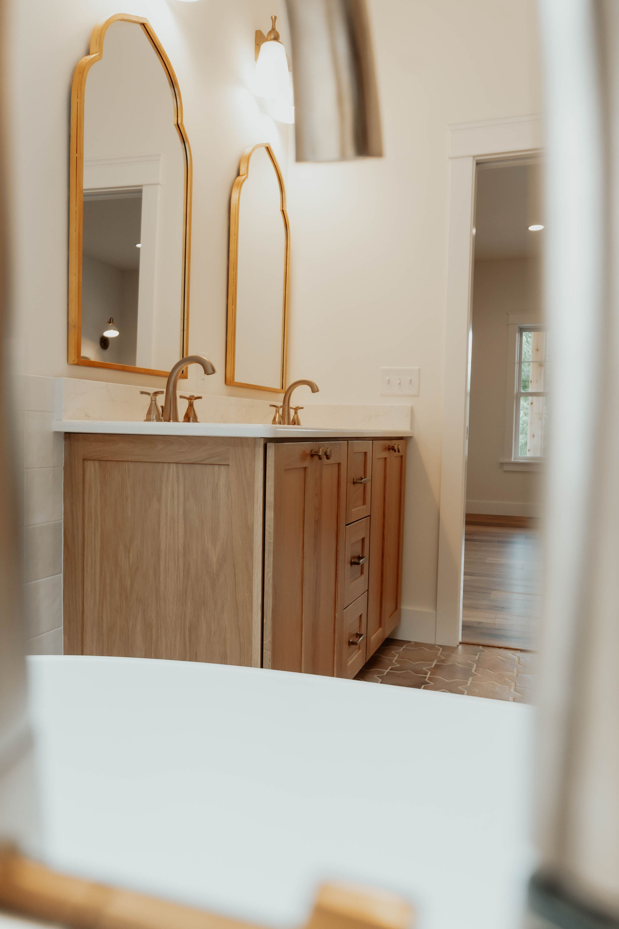 Classic Closet Design - Image 22