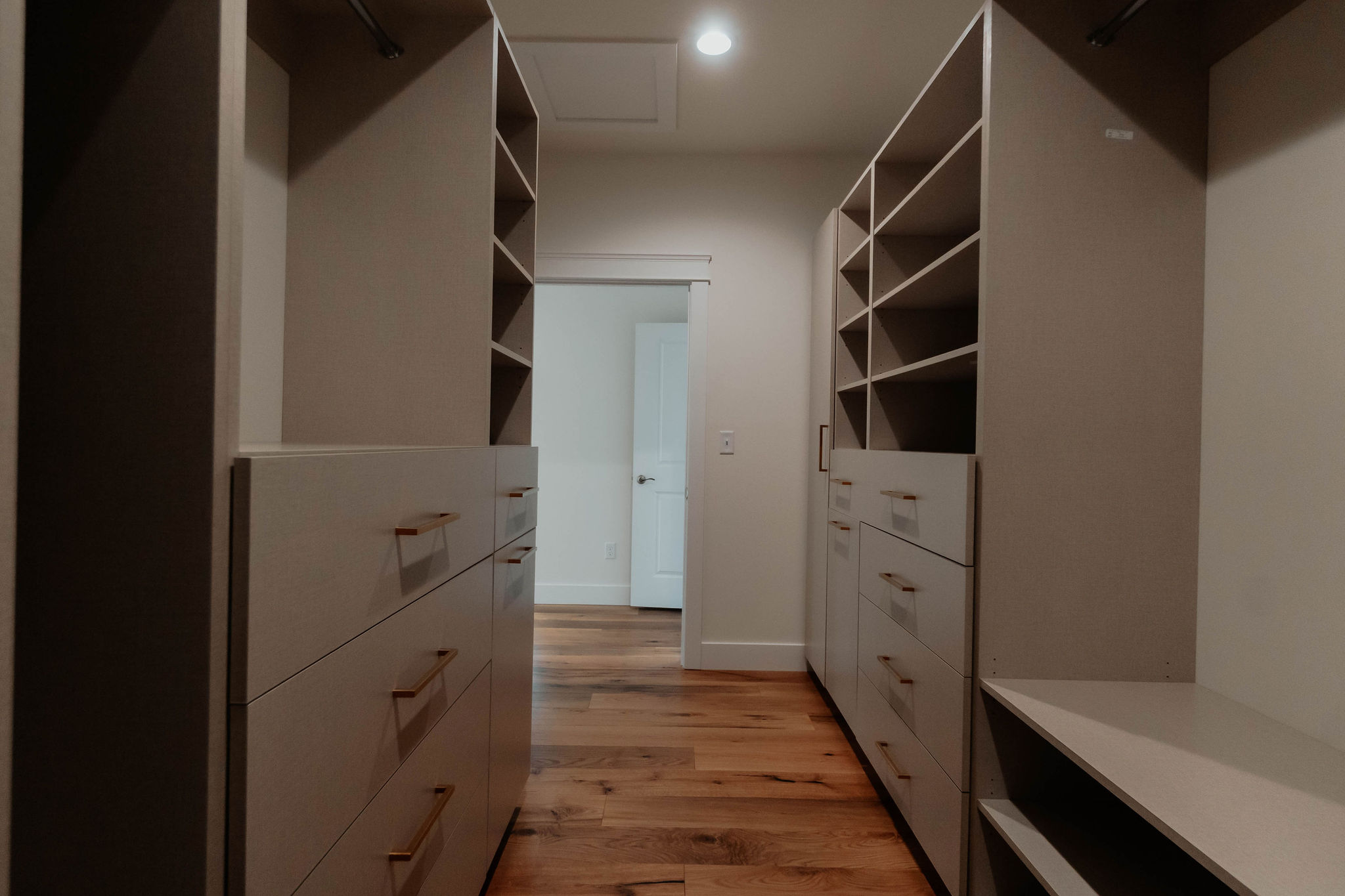 Classic Closet Design - Image 26
