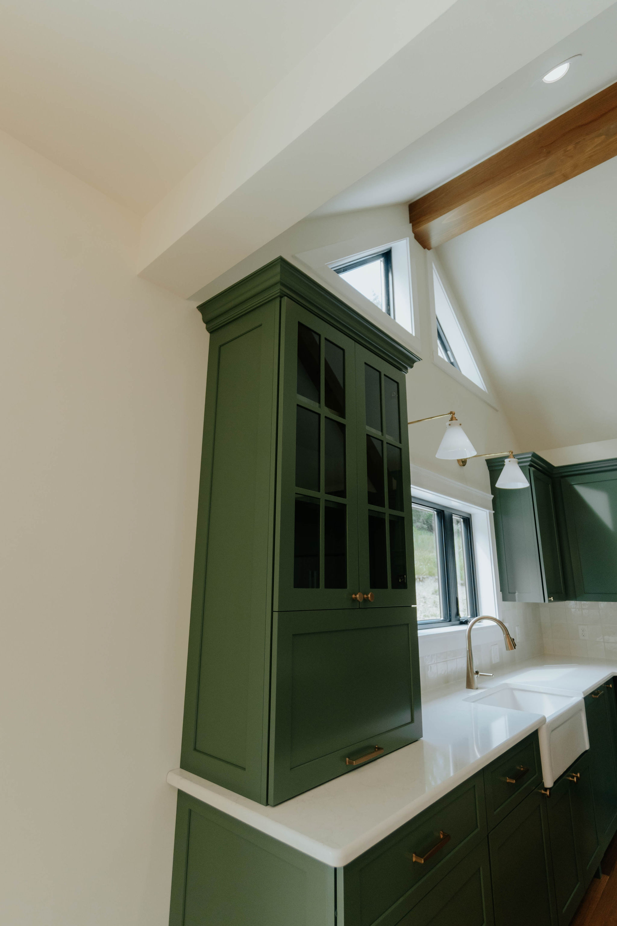 Classic Closet Design - Image 29